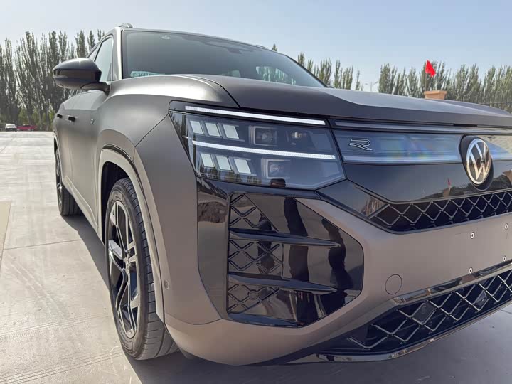 Volkswagen Teramont Pro 2025 2025款 途昂 Pro 450TSI 四驱登峰版