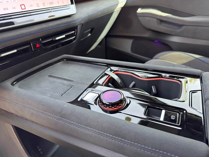 Volkswagen Teramont Pro 2025 2025款 途昂 Pro 450TSI 四驱登峰版