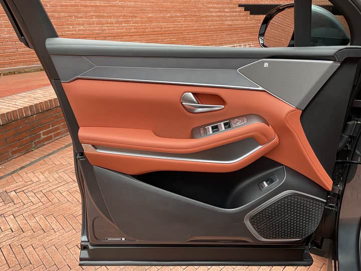 BYD Tang L 2025 2025款 EV 600KM四驱激光雷达旗舰型