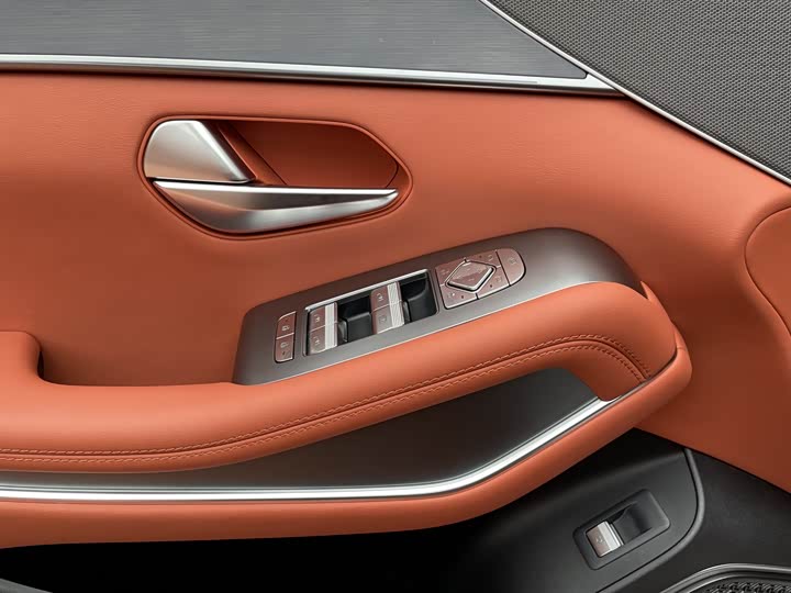 BYD Tang L 2025 2025款 EV 600KM四驱激光雷达旗舰型