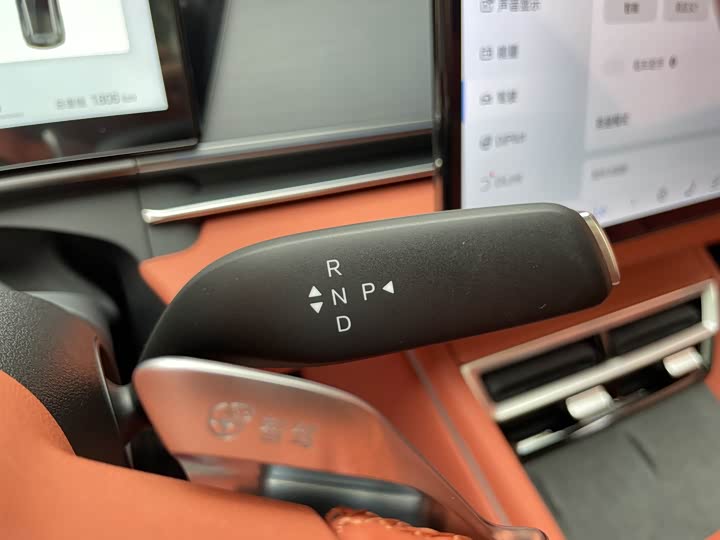 BYD Tang L 2025 2025款 EV 600KM四驱激光雷达旗舰型