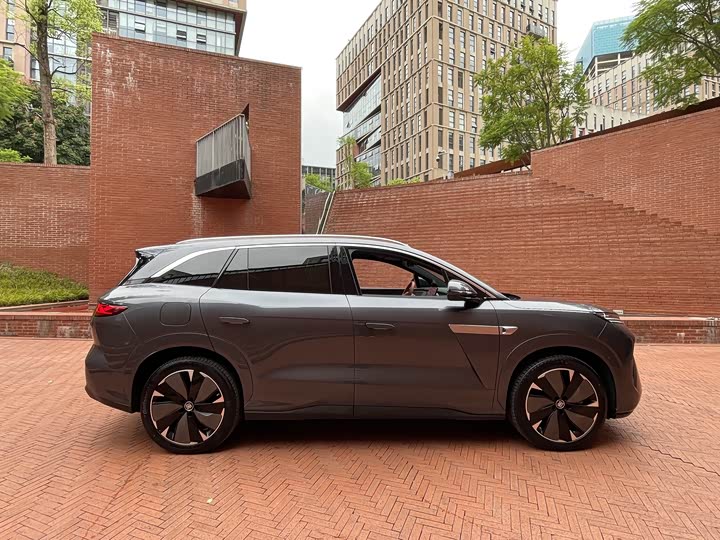 BYD Tang L 2025 2025款 EV 600KM四驱激光雷达旗舰型