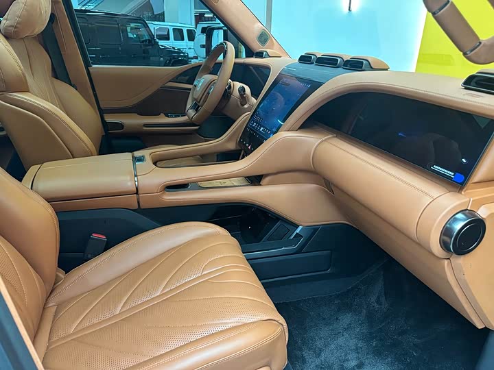 BYD Yangwang U8 2023 2023款 豪华版