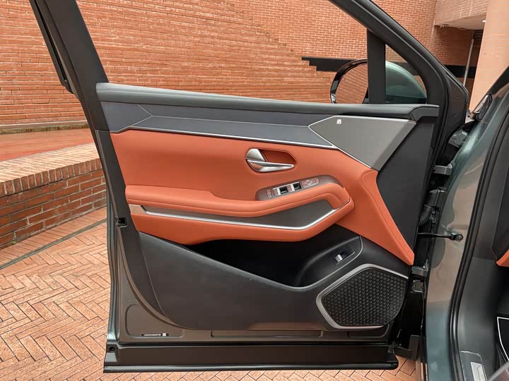 BYD Tang L 2025 2025款 DM 175KM无人机玩家版