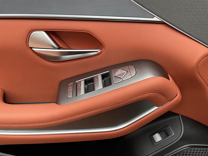 BYD Tang L 2025 2025款 DM 175KM无人机玩家版