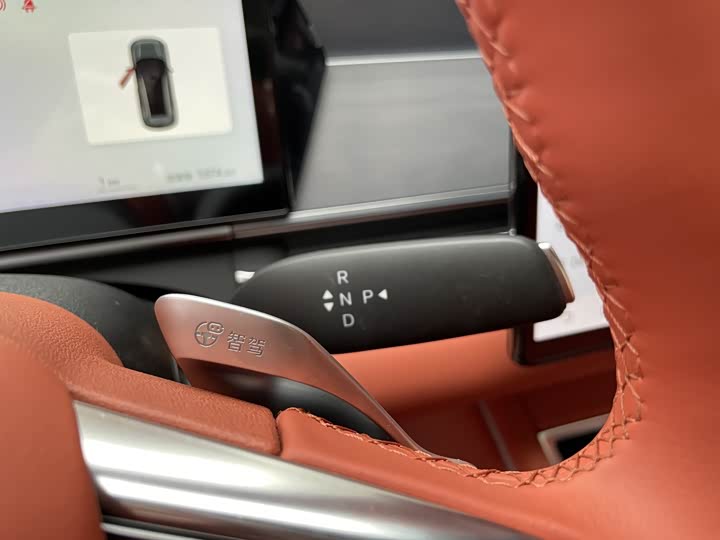 BYD Tang L 2025 2025款 DM 175KM无人机玩家版