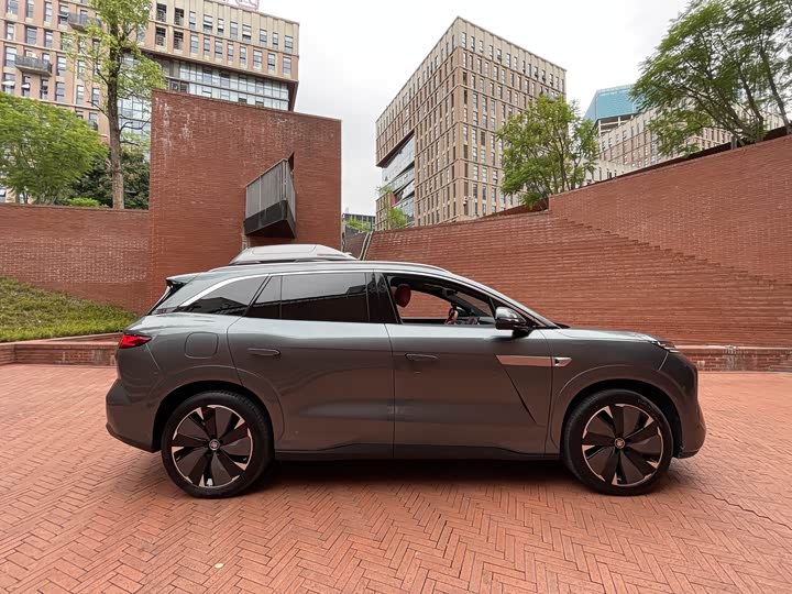 BYD Tang L 2025 2025款 DM 175KM无人机玩家版