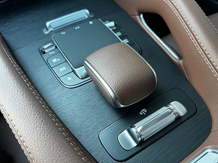 Mercedes-Benz GLS-Class 2025 2025款 GLS 450 4MATIC 时尚型