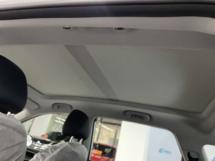 Roewe RX5 2025 2025款 PLUS 330TGI 自动领潮智惠版