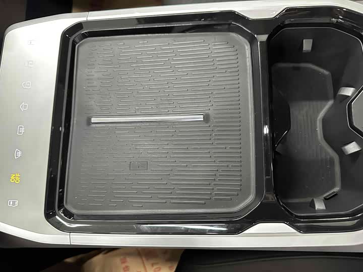 Maxus Mifa 7 2024 2024款 超混 长续航版 旗舰版