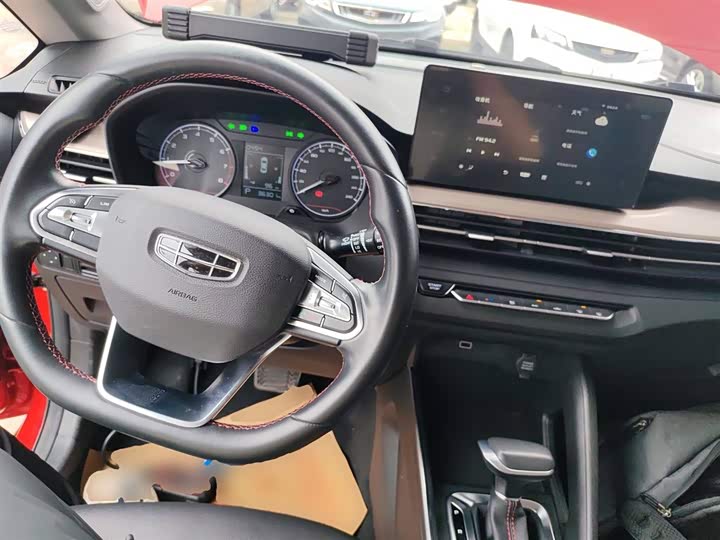 Geely Vision X3 2021 2021款 PRO 1.5L CVT尊贵型