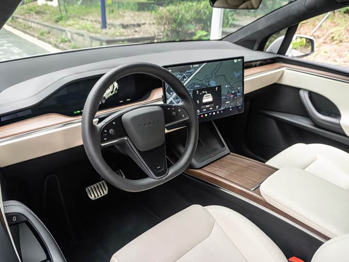 Tesla Model X 2023 2023款 双电机全轮驱动版