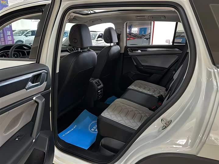 Volkswagen Tayron 2025 2025款 众享款 330TSI