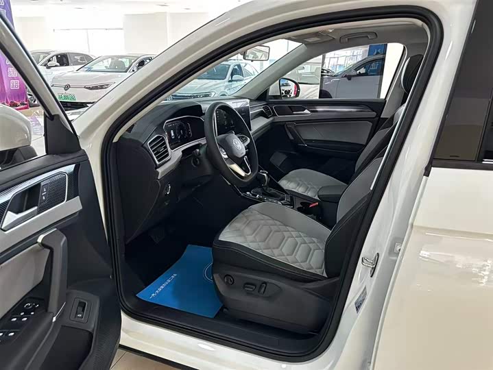 Volkswagen Tayron 2025 2025款 众享款 330TSI