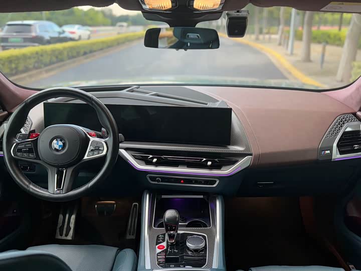 BMW XM 2023 2023款 基本型