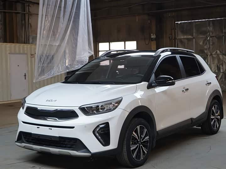 Kia KX1 2021 2021款 1.4L CVT趣享天窗款