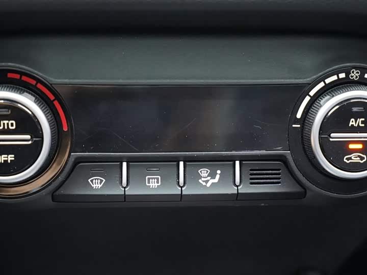 Kia KX1 2021 2021款 1.4L CVT趣享天窗款