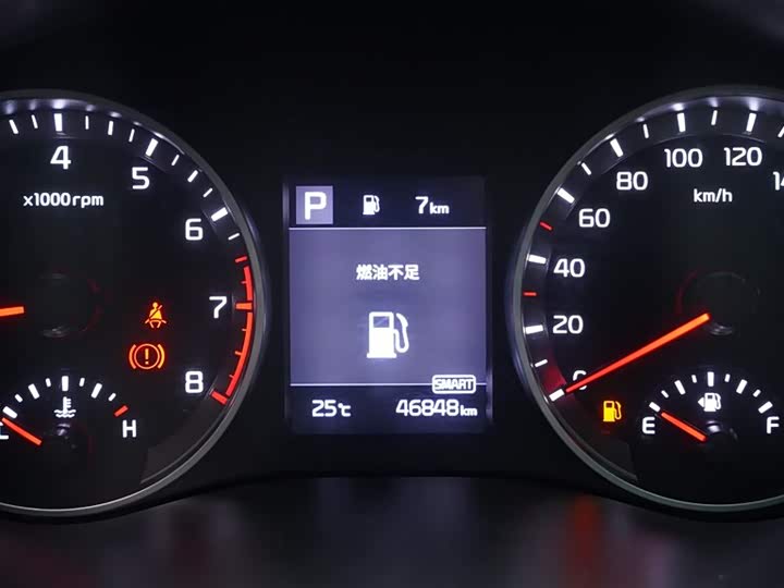 Kia KX1 2021 2021款 1.4L CVT趣享天窗款