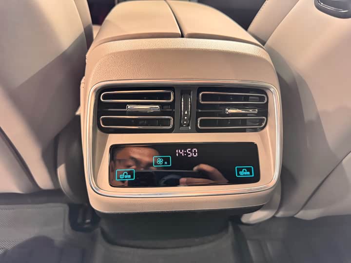 BYD Han 2025 2025款 DM-i 智驾版 125KM激光雷达旗舰型