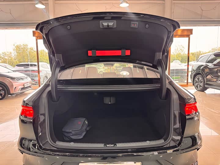 BYD Han 2025 2025款 DM-i 智驾版 125KM激光雷达旗舰型