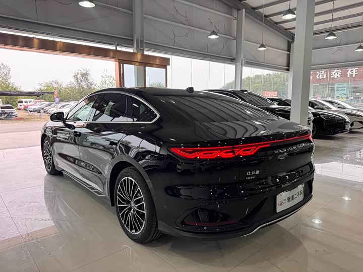 BYD Han 2025 2025款 DM-i 智驾版 125KM激光雷达旗舰型