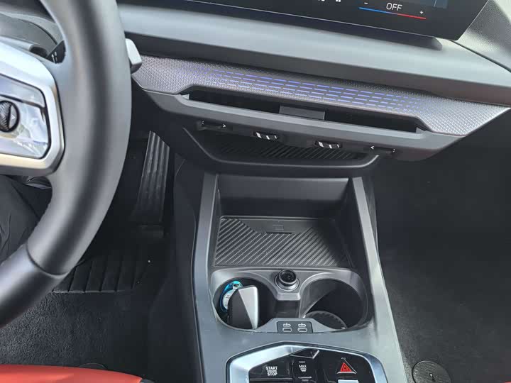 BMW 2 Series 2025 2025款 225L M运动曜夜套装