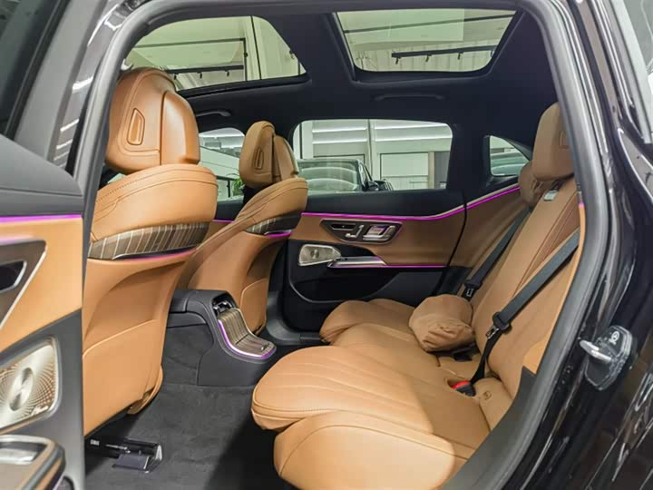 Mercedes-Benz E-Class 2025 2025款 E 300 L 豪华型