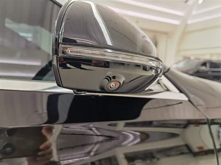 Mercedes-Benz E-Class 2025 2025款 E 300 L 豪华型