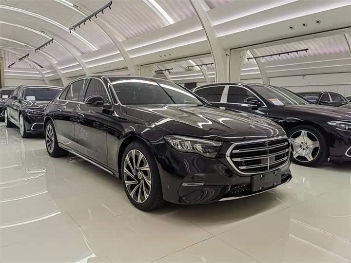 Mercedes-Benz E-Class 2025 2025款 E 300 L 豪华型