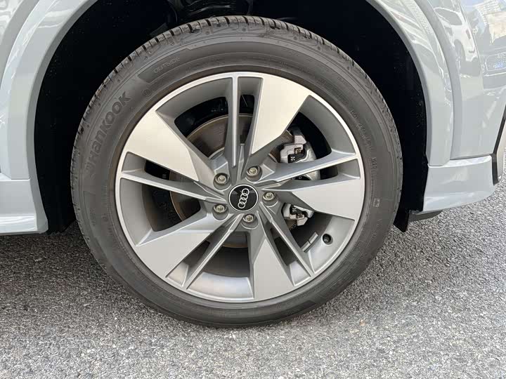 Audi Q2L 2025 2025款 35TFSI 时尚动感型