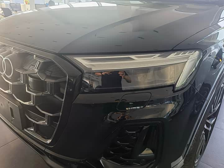 Audi Q7 2025 2025款 55 TFSI quattro S line黑武士型