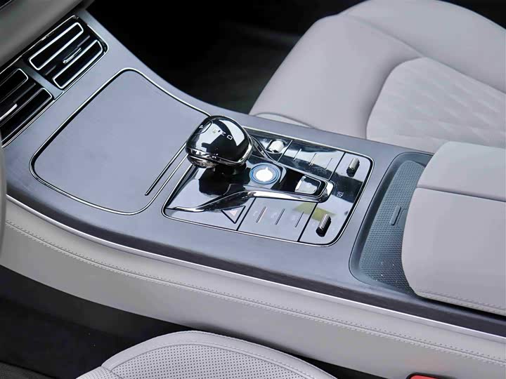 BYD Han 2025 2025款 DM-i 智驾版 125KM激光雷达旗舰型