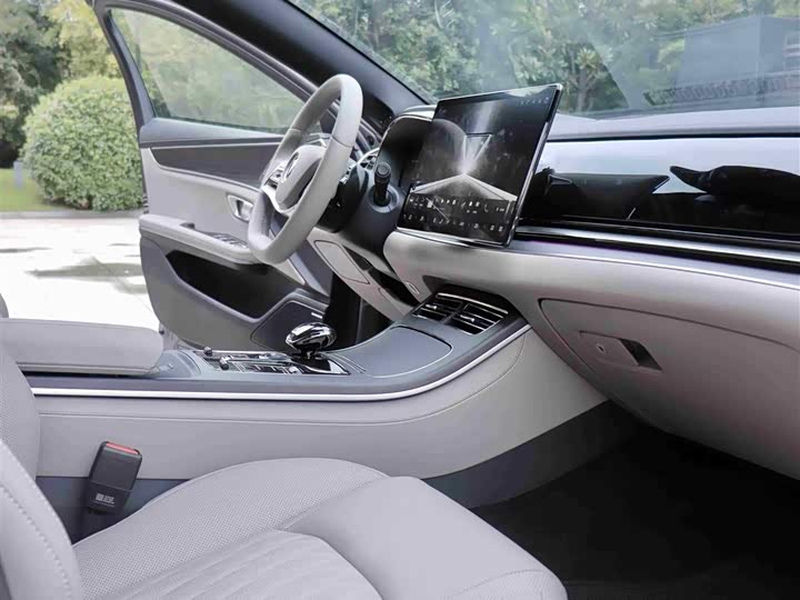 BYD Han 2025 2025款 DM-i 智驾版 125KM激光雷达旗舰型