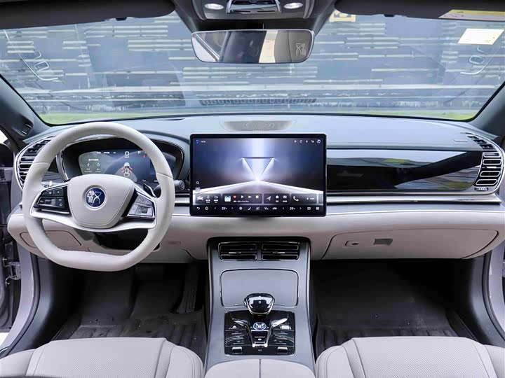 BYD Han 2025 2025款 DM-i 智驾版 125KM激光雷达旗舰型
