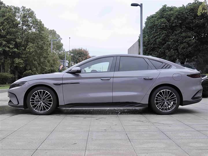 BYD Han 2025 2025款 DM-i 智驾版 125KM激光雷达旗舰型
