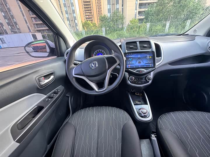 Changan BenBen E-Star 2021 2021款 国民版 多彩款 磷酸铁锂（31.95kWh）