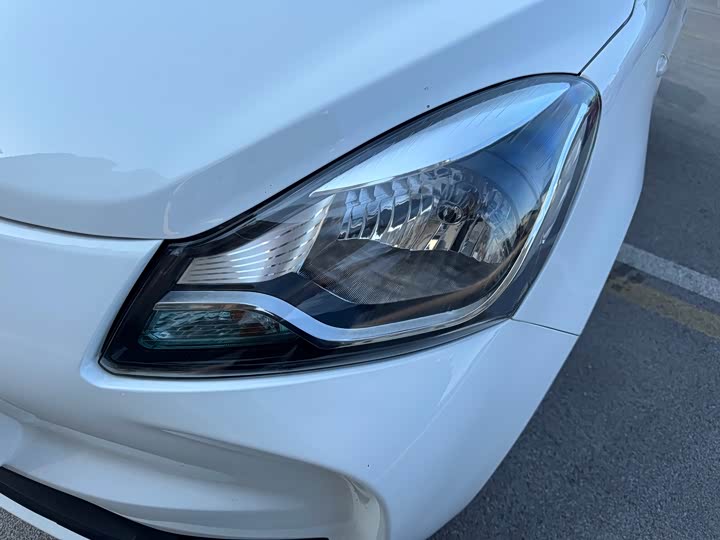 Changan BenBen E-Star 2021 2021款 国民版 多彩款 磷酸铁锂（31.95kWh）