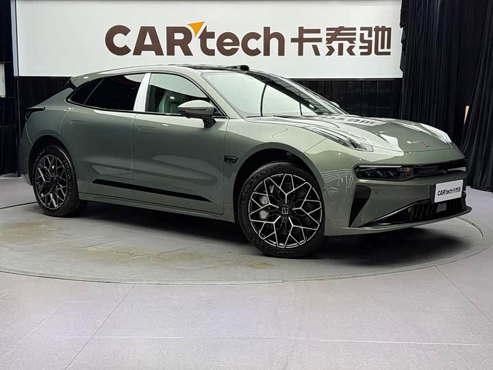 2025 Zeekr 001