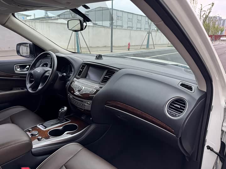 Infiniti QX60 2020 2020款 2.5 S/C Hybrid 两驱卓越版