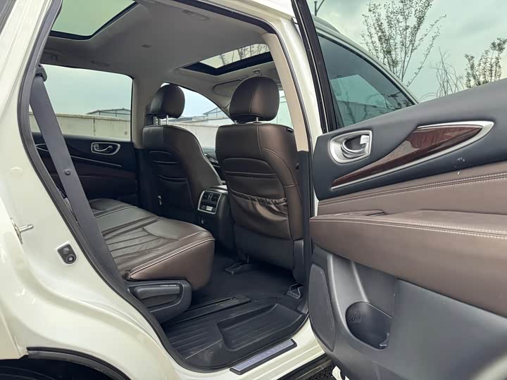 Infiniti QX60 2020 2020款 2.5 S/C Hybrid 两驱卓越版