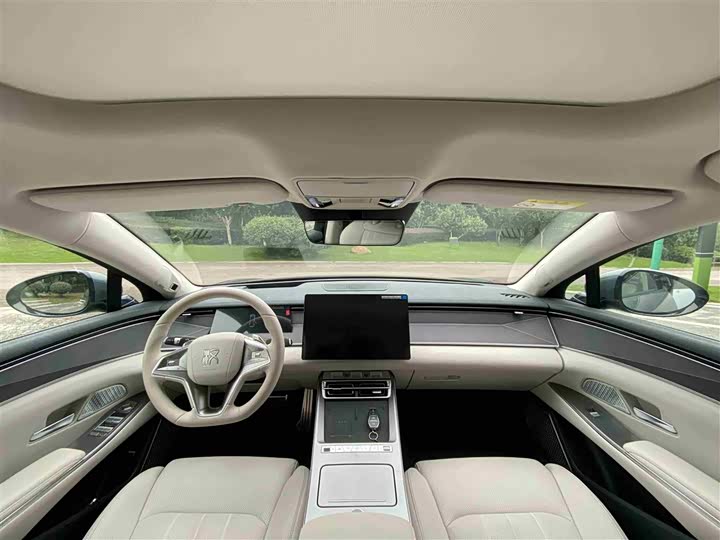 BYD Han L 2025 2025款 DM-p 四驱激光雷达旗舰型