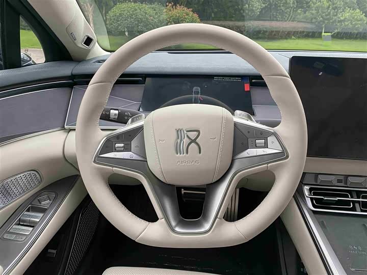 BYD Han L 2025 2025款 DM-p 四驱激光雷达旗舰型