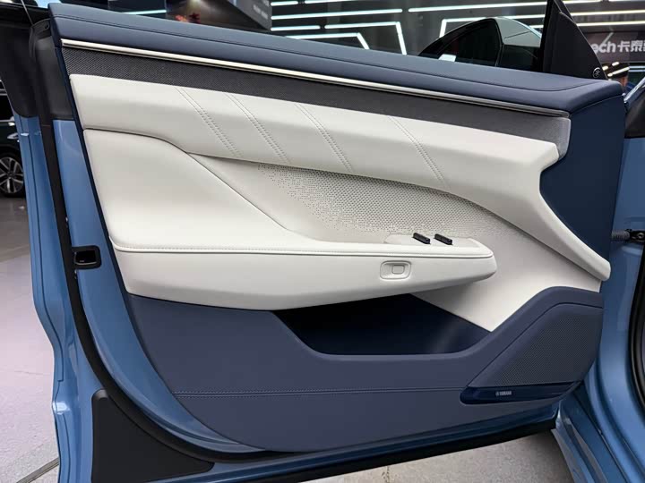 Zeekr 001 2025 2025款 YOU版 100kWh 四驱