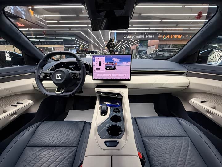 Zeekr 001 2025 2025款 YOU版 100kWh 四驱