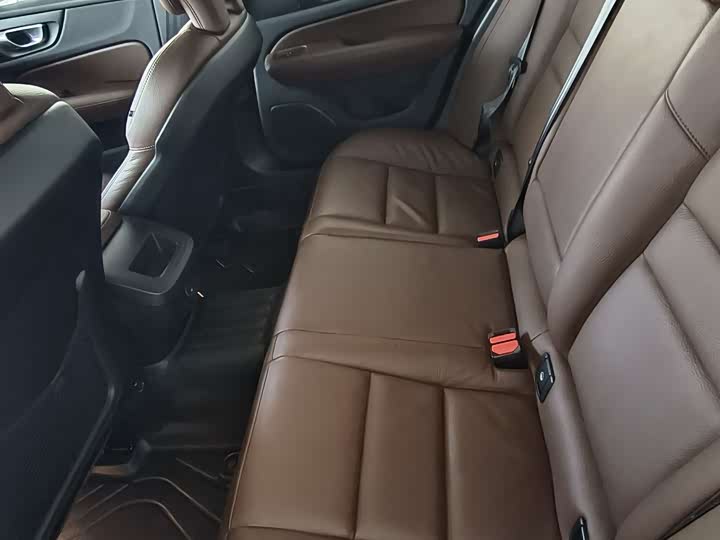 Volvo S60 2024 2024款 B4 智远豪华版