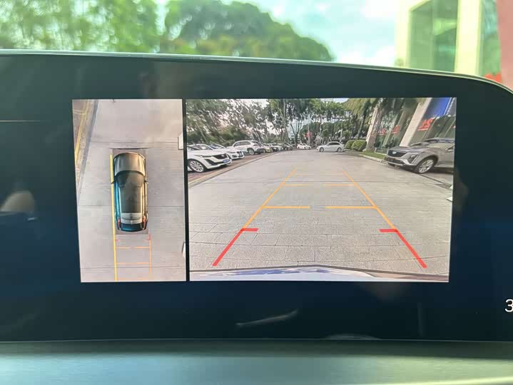 Cadillac Lyriq 2022 2022款 四驱高性能尊贵版