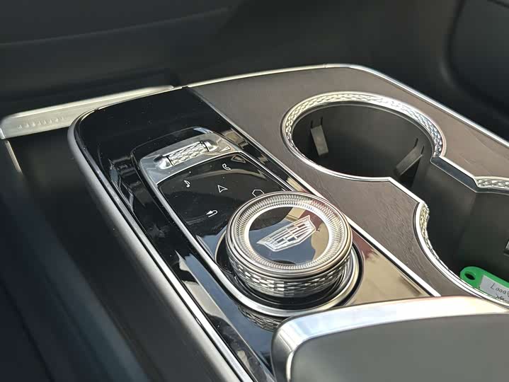 Cadillac Lyriq 2022 2022款 四驱高性能尊贵版