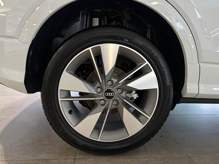 Audi Q2L 2025 2025款 35TFSI 时尚动感型