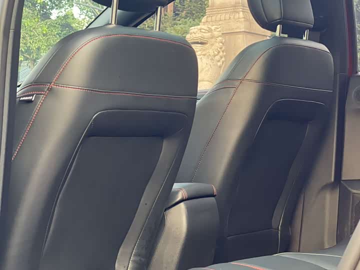 Ford Focus 2022 2022款 两厢 EcoBoost 180 自动ST Line