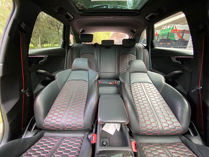 Audi RS 4 2022 2022款 RS4 Avant 暗金版